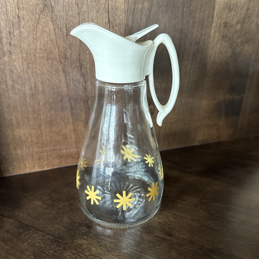 Vtg MCM Log Cabin Glass Syrup Server with Handle, Gold Starburst Maple Syrup Jug